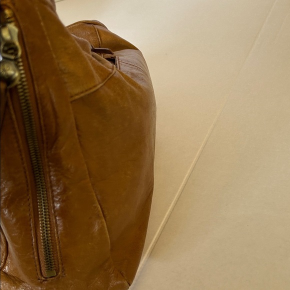 HOBO AVON LEATHER SIDE POCKET BROWN SHOULDER BAG - Picture 2 of 14